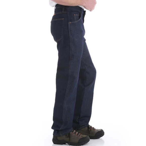 Lot of 2 pairs of Gently Used Rustler Jeans: 38x29 : 1 Dark Wash, 1 Black 38x29 - Picture 5 of 5